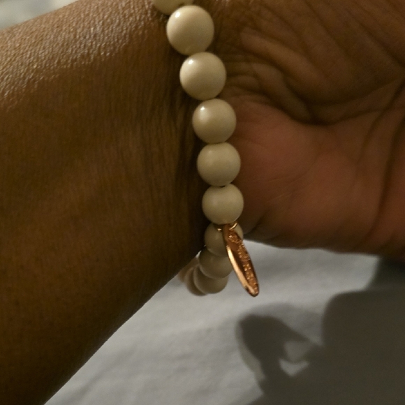 Plunder Gold and Cream Beaded Bracelet - Picture 6 of 6